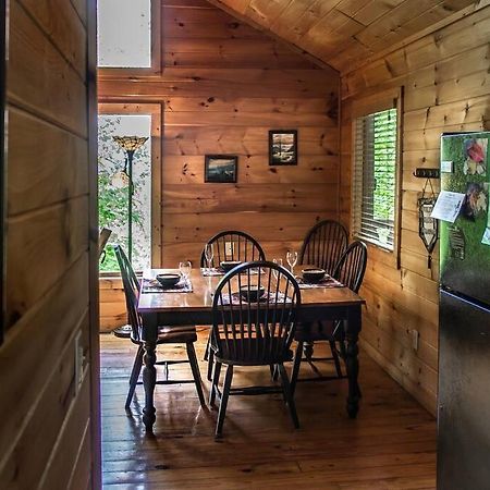 Holly Tree Hideaway - Semi Secluded Mtn Setting Villa Сивиървил Екстериор снимка