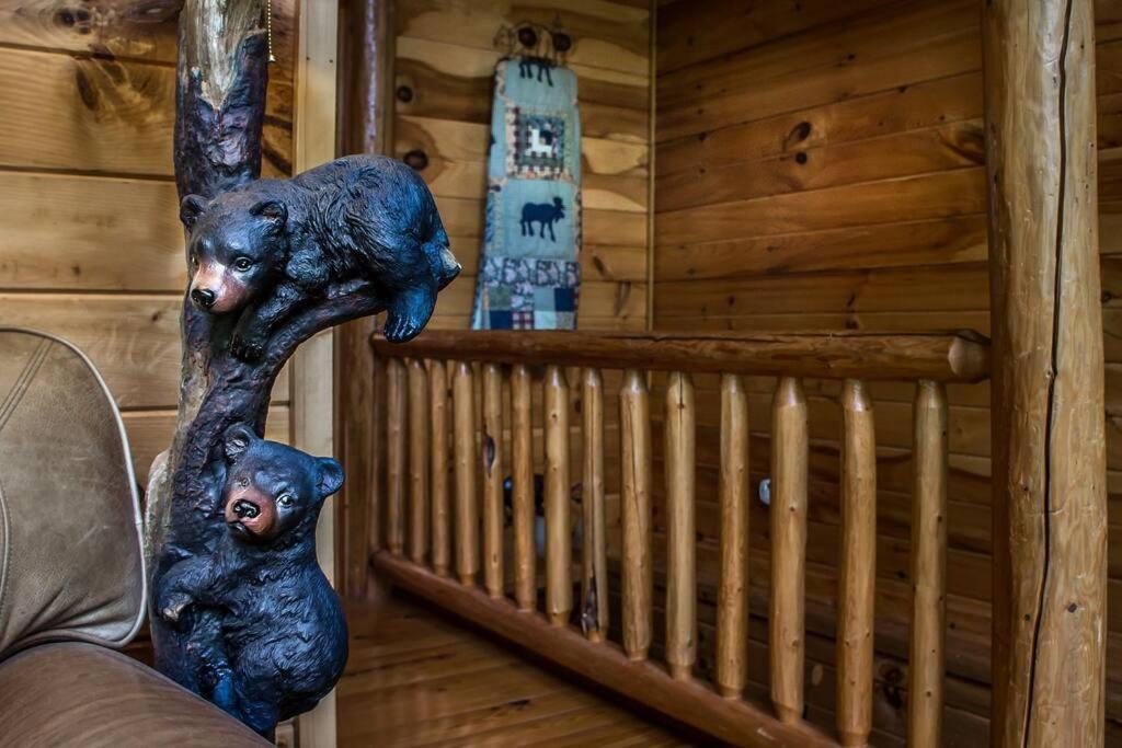 Holly Tree Hideaway - Semi Secluded Mtn Setting Villa Сивиървил Екстериор снимка