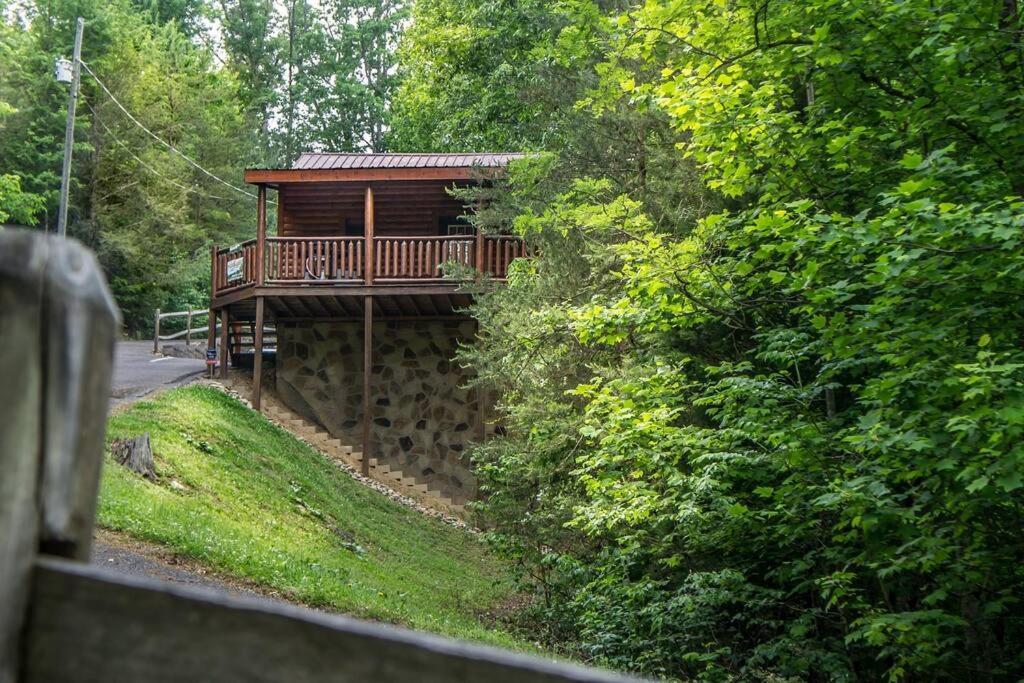Holly Tree Hideaway - Semi Secluded Mtn Setting Villa Сивиървил Екстериор снимка